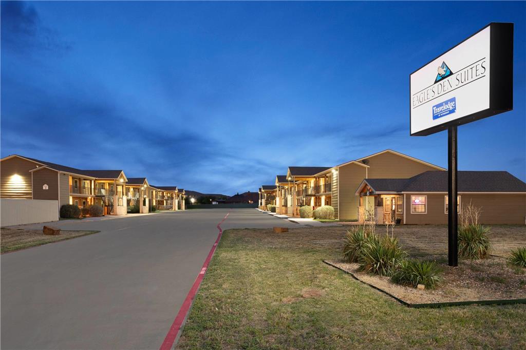 Eagle'S Den Suites Andrews A Travelodge By Wyndham Ngoại thất bức ảnh